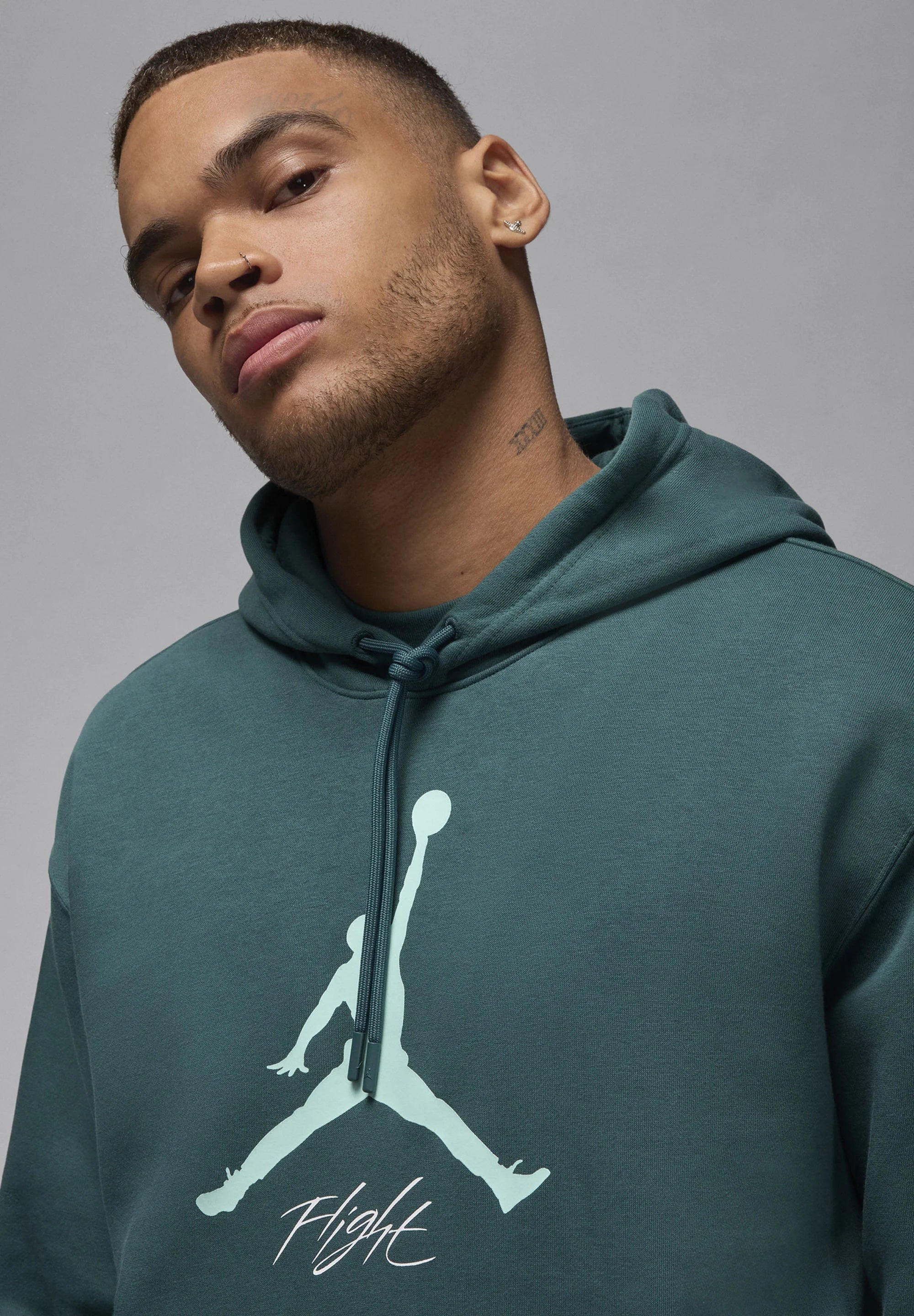 Jordan BASELINE - Hoodie - oxidised green light dew