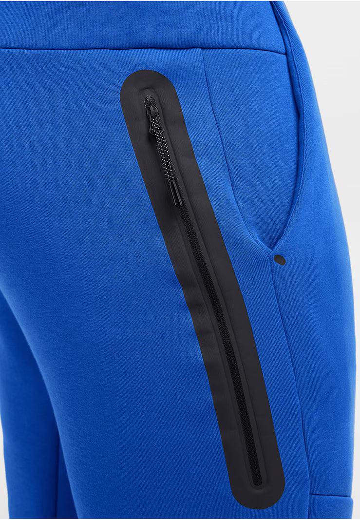 NIKE Tapered Pants in Royal Blue